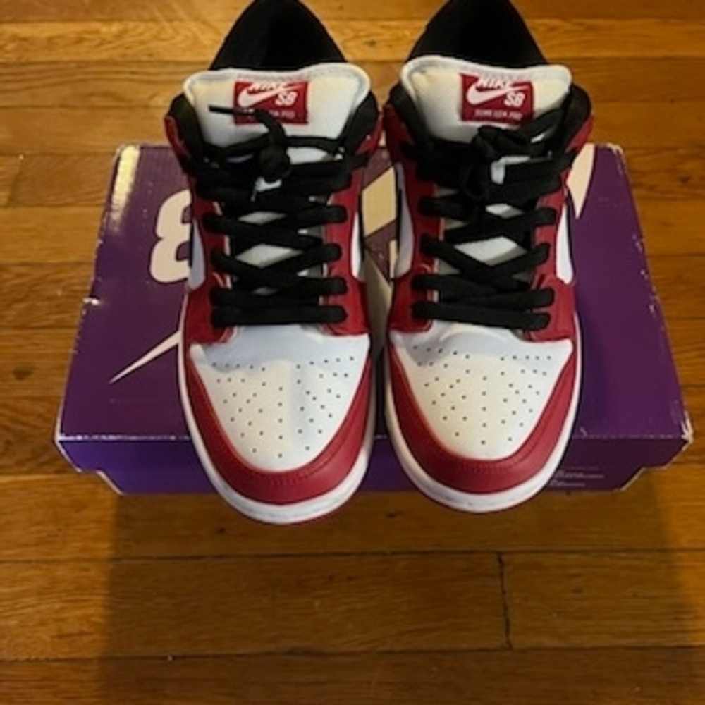 Nike Dunks - Picture 3 of 8